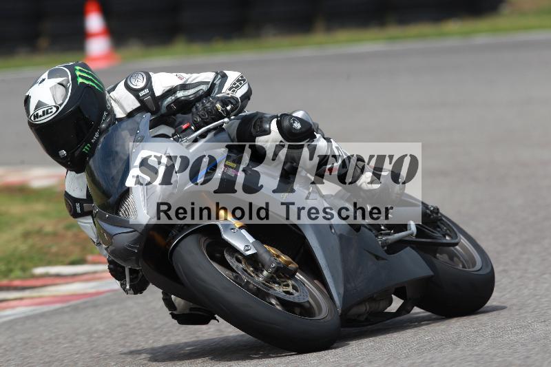 Archiv-2022/13 25.04.2022 Plüss Moto Sport ADR/Freies Fahren/27